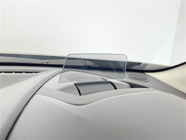 【ルーフ】大きなへこみや色褪せもなくきれいな状態です！ひょう害車は販売いたしませんのでご安心ください。◆乗って触って体感してみてください！！当社車両は試乗可能です！お気軽にスタッフまでご相談ください！