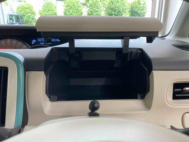 お車の状態をしっかりとお伝えするために1台の車両に付き40枚以上の画像を用意しております。外装はもちろん、室内の装備やお車の特徴などごらんください。