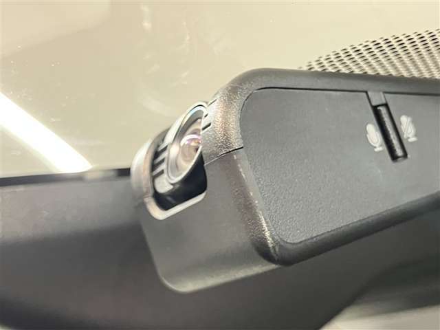 大切な人に気持ちよく乗ってもらいたい・・・そんな気持ちを込めてお客様のカーライフに協力させてください。