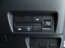 衝突被害軽減ブレーキや車線逸脱システム、セルディセントコントロールなど日ごろの運転をサポートする安心機能を搭載♪