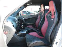 ニスモ専用ハーフレザーシト搭載☆内装ももちろんクリーンナップ済みですので気持ちよくお使いいただければと思います！