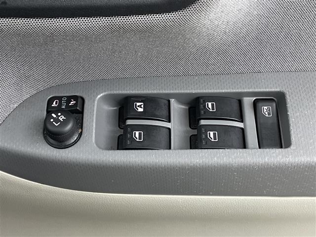 【窓操作部】軽い力で、窓を開けたり閉めたりすることができます！掲載箇所以外にご希望の写真がございましたら、お気軽にお問い合わせ下さい！メールや郵送でお送りさせていただきます。