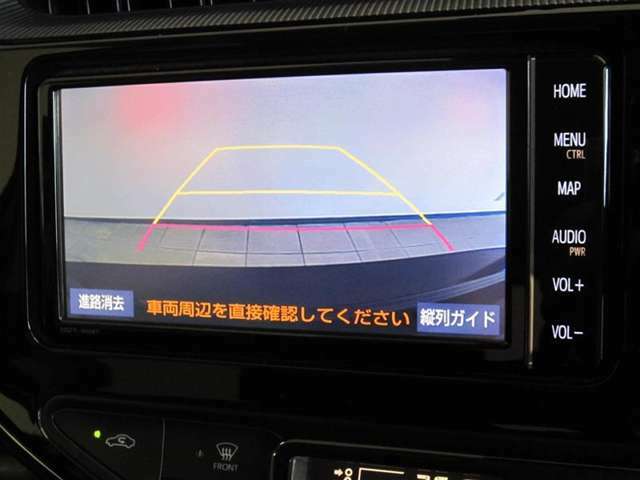 後方の見にくい視界もバックモニターで確認サポートして駐車時も安心☆