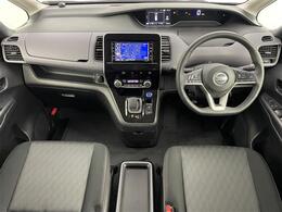 【インパネ全体】全方位で視界が広く、高い目線で運転もしやすいです！