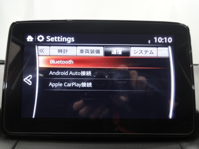 Bluetoothに接続することで、スマートフォンに入っている音楽アプリを車内で楽しめたり、通話が出来ます♪