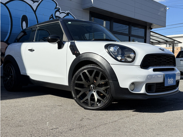 ライトホワイト入庫しました。