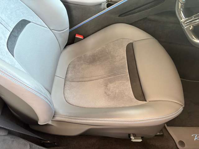 店頭にて現車の確認も可能です。お電話にて在庫のご確認の上、是非ご来店ください！