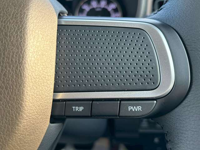 ユアーズには自社で鈑金塗装工場を所持！代車も無料です！自社工場なのでお安く修理可能！代車に乗って待っていただければ、ぴかぴかに元通り！