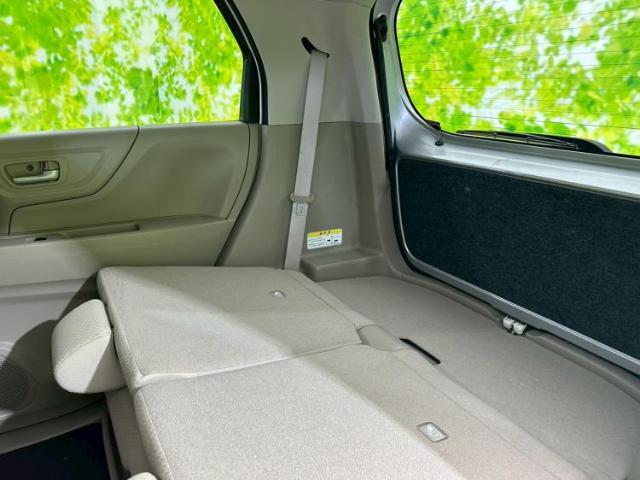 WECARSでは各商談席に大型モニターをご用意しております！見やすい大画面でゆったりと全国の在庫をご覧いただけます！是非ご来店お待ちしております！