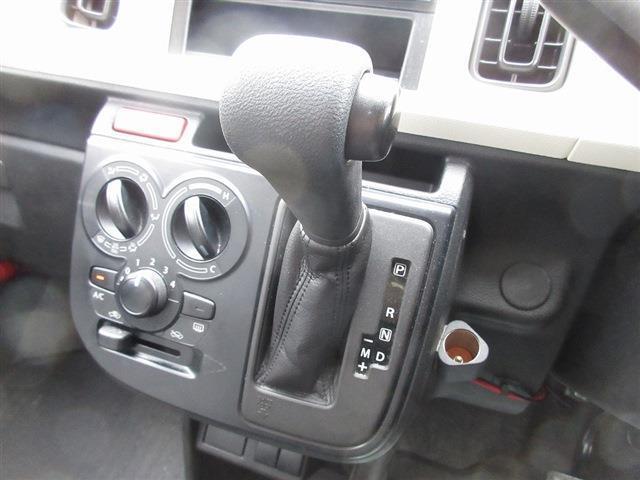 女性スタッフから熟練男性スタッフまでが丁寧に説明致します！！女性の方、はじめてお車を探される方、お気軽にお越しください！！