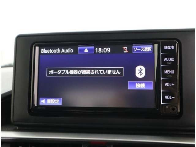 Bluetoothでのオーディオプレーヤー接続にももちろん対応しています。お手持ちのスマートフォンの音楽を車内でお楽しみいただけます。