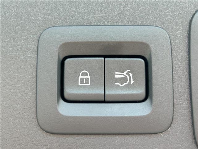 【運転席操作部】快適なドライブを楽しむための機能が装備されています！運転席から触れるので、使いやすいです！除菌プランいれていただくと、さらに清潔で安心していただけます！
