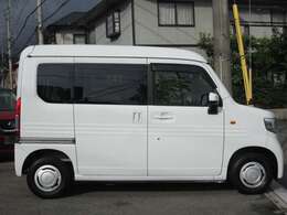 純正ドアバイザー付いています。