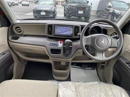 【インパネ全体】全方位で視界が広く、高い目線で運転もしやすいです！