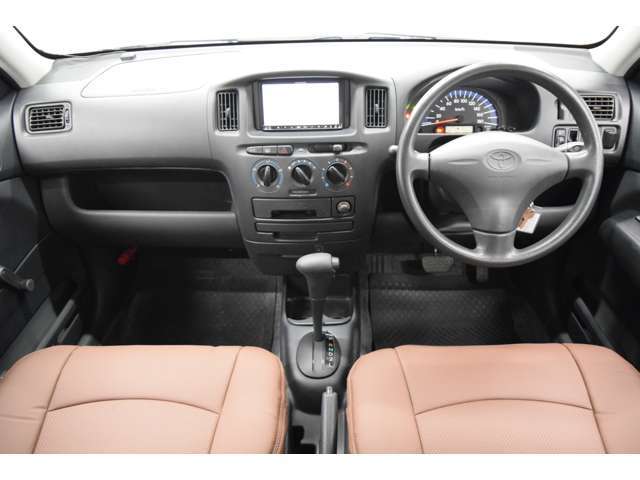 個性際立つSUV・カスタムカーでキャンプや釣り、サーフィン、アウトドアの相棒にしてみませんか？