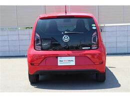 《納車前の交換部品とメンテナンス保証部品》　エンジンオイル・ワイパーゴム・バッテリー等交換・点検基準に沿って実施いたします。