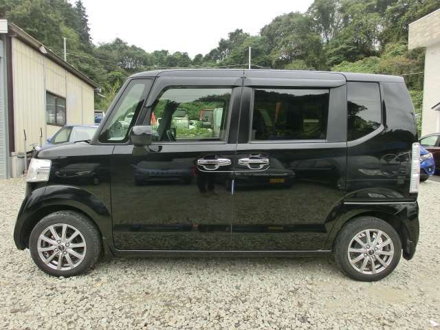 自動車、トラック、ショベルカーまで幅広く販売と買取りも強化中！当社は全国のオークションから仕入れが可能！ご希望のお車がない場合は注文販売もしています。予算に合わせた中古車をお探しすることも可能です。