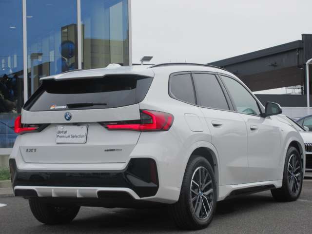 名鉄AUTOオリジナルコーティングMコートをはじめウインドフィルム施工、ドライブレコーダー取付、BMWパフォーマンスアクセサリーなど各種承ります。