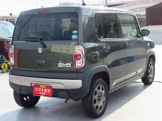 プライバシーを保護してくれるリヤスモークガラスです☆