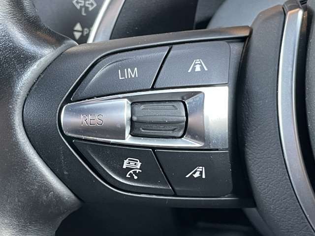 カーコーティングもご用意しております。5年耐久のコーティングも新しくラインナップされました。詳しくはスタッフまでお声掛け下さい。