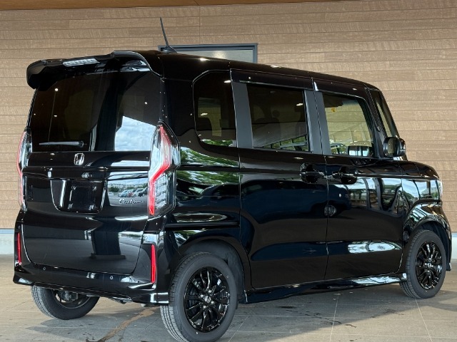 当店中古車には車両価格の中に最長2年間のHonda中古車保証が既に含まれています◎保証期間中は、どれだけ走って頂いても保証が切れることはありません♪※中古車のグレードにより保証期間は変わります。