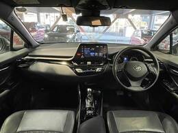 アイポイントが高く見晴らしの良い運転席です！