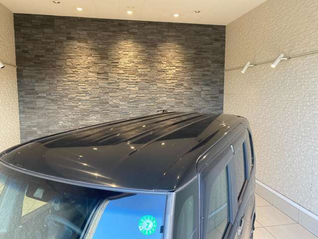アフターサービスも充実！自社工場を完備♪車検や修理、保険対応などお車のことならお任せください！積載車も完備しておりますので、事故やトラブルの際は、迅速に駆けつけ対応致します！