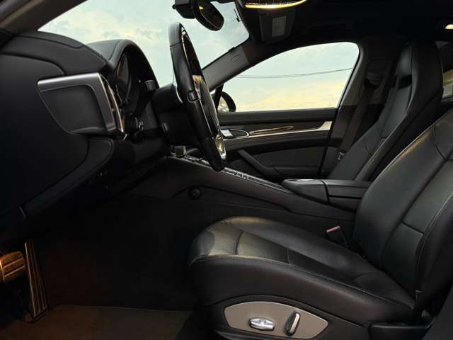 ハナ ポルシェ パナメーラ S PDK 2010年 6.0万キロ (埼玉県) 株式会社