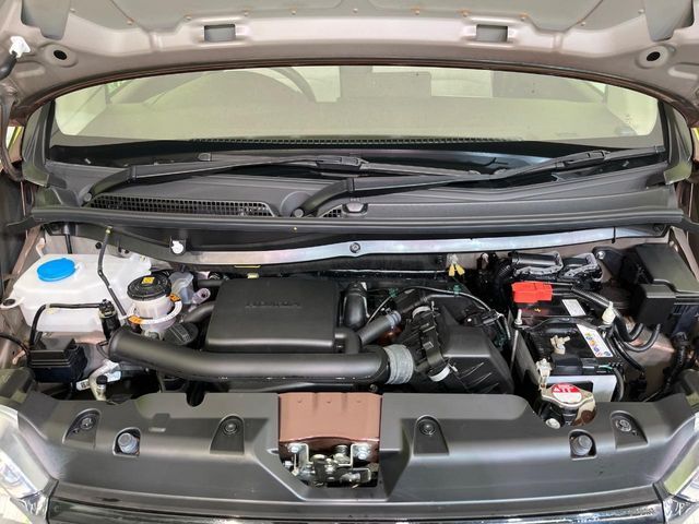 親切・丁寧な専門メカニックスタッフが応対！・車検・点検整備・事故等の修理などアフターサービスも安心。お車のカスタマイズもネクステージのサービススタッフまでご相談ください！