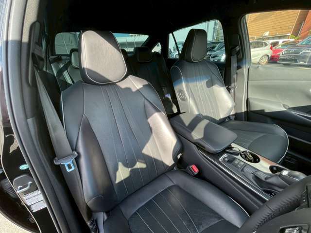 《最新入庫車両》☆カーセブンは全車ユーザー買取車！余分な中間マージンは発生しないので厳選良質車を魅力的な価格にてご提供いたします。お問合せはお早めに！《フリーダイヤル》0120-072-101