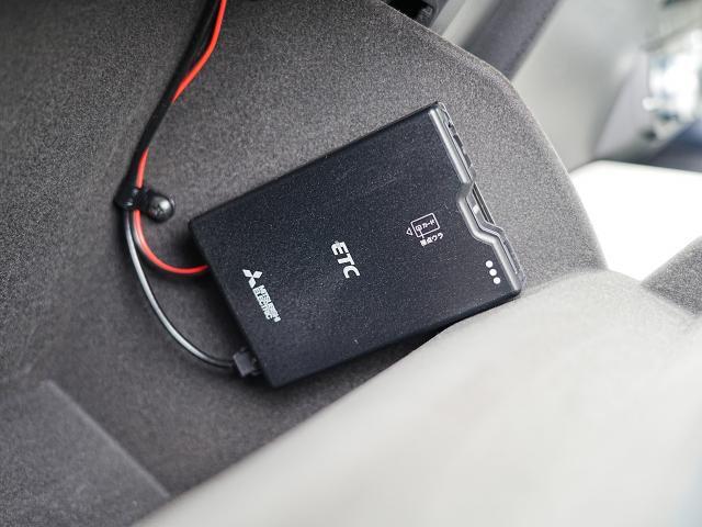ETC車載器搭載です。スマートICも増えてきており、必須装備といって良い便利装備です。