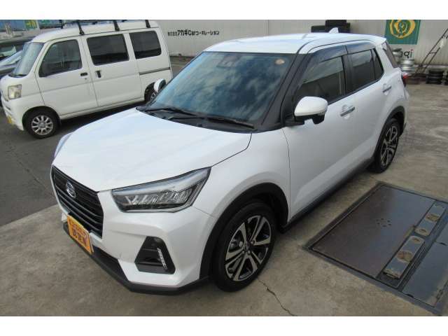 また、自社認証整備工場も完備しておりますので、幅広くお客様のカーライフサポートをさせて頂きます。