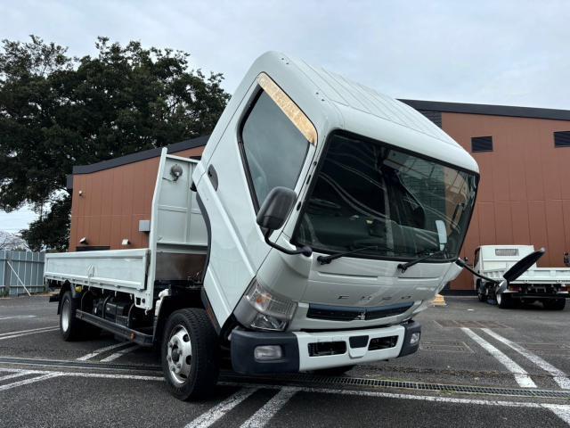 ご覧いただきありがとうございます♪気になったお車がありましたらお気軽にお電話をください♪