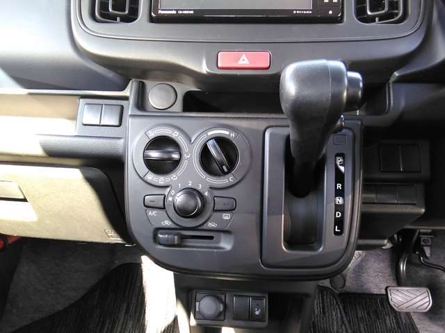 インパネシフトCVT