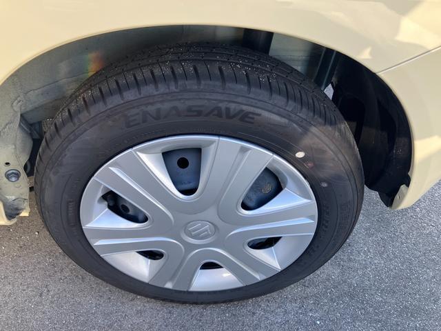 フットワークの軽い、運転ラクラクの足回り。タイヤの溝も、まだまだ！くわしくはスタッフへ。