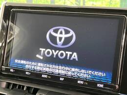 【純正ナビ】人気の純正ナビを装備。オーディオ機能も充実しており、Bluetooth接続すればお持ちのスマホやMP3プレイヤーの音楽を再生可能！毎日の運転がさらに楽しくなります！！