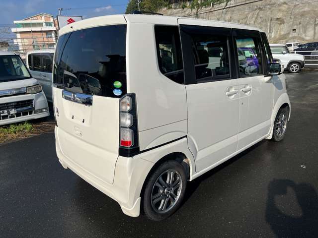 毎月多数の販売で薄利多売を実現しています。車両状態、走行距離等考慮して適正価格で販売しております。