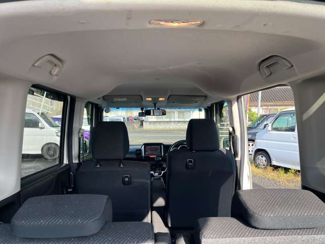 天井、臭い、汚れ、黄ばみ等ありません。