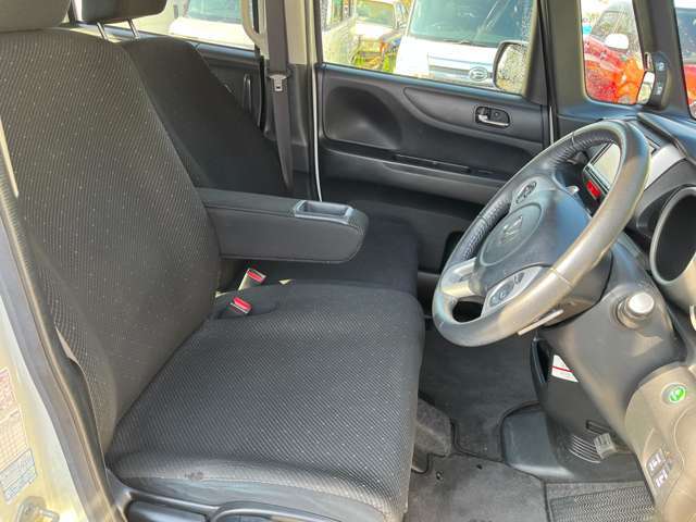 フロントシート廻り全体