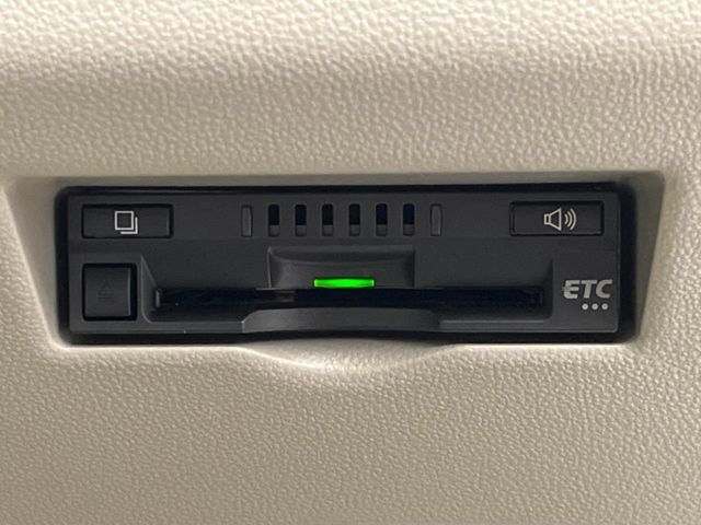 【ETC】高速道路の料金所をストレスなく通過！話題のスポットやサービスエリアに多い「スマートIC」利用時は必須のアイテムです。当店でセットアップを実施、ご納車当日からすぐにご利用いただけます！