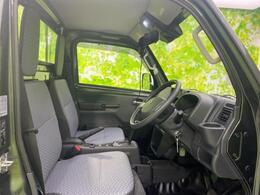 「この車の写真をもっと見たい」「状態が気になる」「この装備はついている？」どんな小さな疑問でもお気軽にお問い合わせください！