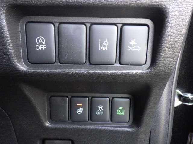 【運転席操作部】快適なドライブを楽しむための機能が装備されています！運転席から触れるので、使いやすいです！除菌プランいれていただくと、さらに清潔で安心していただけます！
