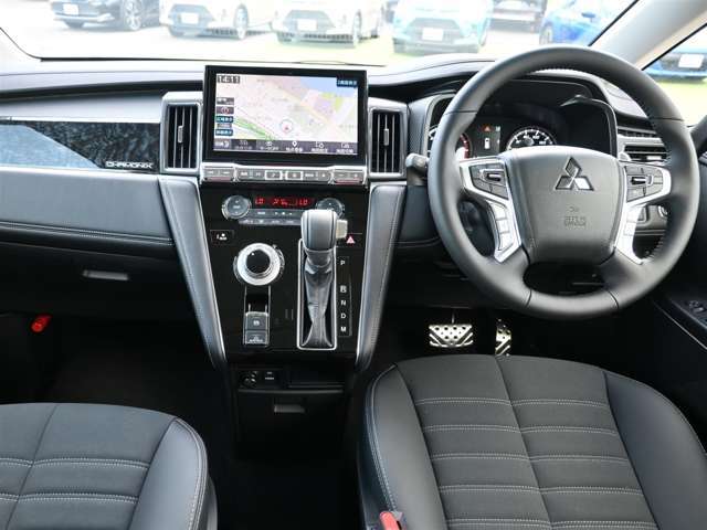 【e-Assist】衝突被害軽減ブレーキシステム 車線逸脱警報システム レーダークルーズコントロールシステム 誤発進抑制機能 オートマチックハイビーム