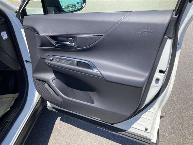 この度は数ある中古車の中から当店の展示車を閲覧頂きありがとうございます。気になる点などございましたら　☆電話　029-839-0230☆　までお問合せお待ちしております。お気軽にどうぞ！