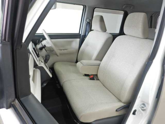 店頭には人気のフリードリンクもご用意してます！女性スタッフも多数在籍してますので、女性の方一人でもお気軽にご来店下さい！