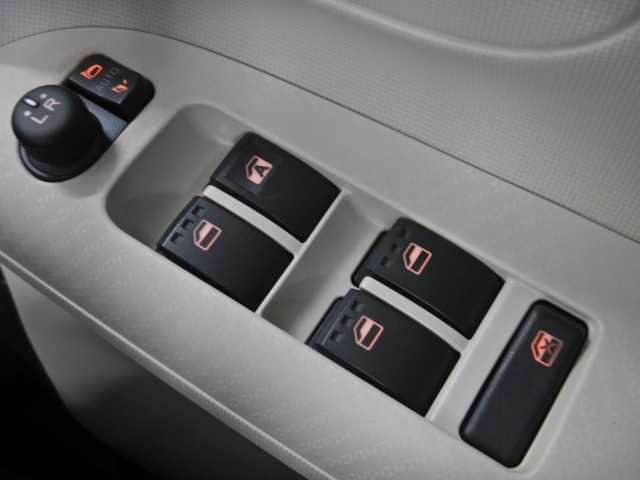 自社整備工場・板金工場完備☆国家資格取得済み整備士多数在籍しております！アフターサポートもお任せ下さい！