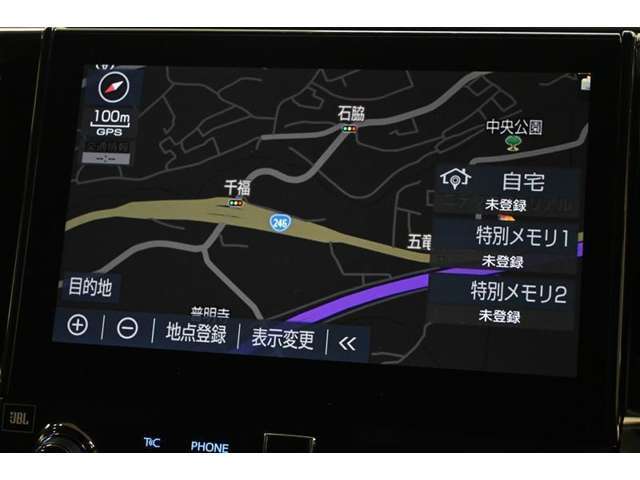休日のドライブも簡単操作で目的地を設定でき、迷わず目的地まで案内してくれるナビゲーションです♪