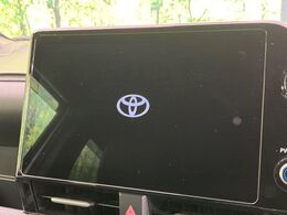 【純正10型ナビ】人気の純正ナビを装備。オーディオ機能も充実しており、Bluetooth接続すればお持ちのスマホやMP3プレイヤーの音楽を再生可能！毎日の運転がさらに楽しくなります！！