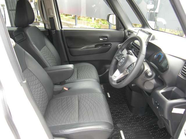 運転席側からの画像です。