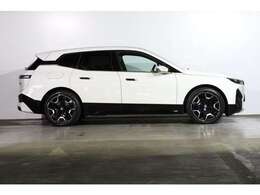 実車がストックヤードに保管されている場合がございます。ご来店前にご連絡をお願いいたします。